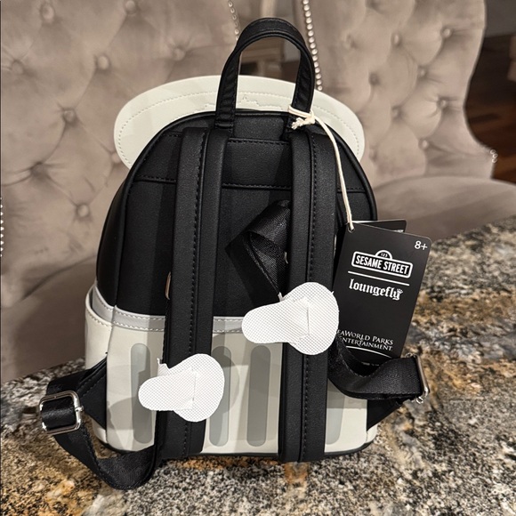 Loungefly OSCAR Grouch Sesame Street Mini Backpack Theme park Exclusive NWT - Picture 2 of 9